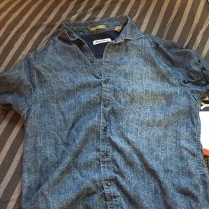 Tommy Bahamas’s men’s short sleeve shirt